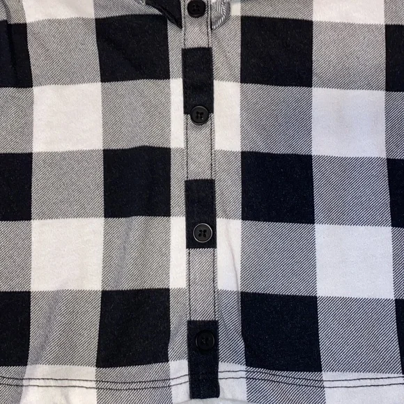 Childrens place white/black checkered top - Picture 4 of 4